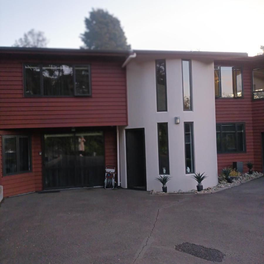 Tiwai Waka Retreat Apartment Уелингтън Екстериор снимка